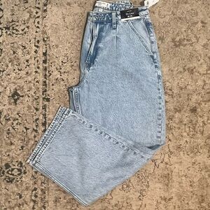 Abercrombie & Fitch Curve Love